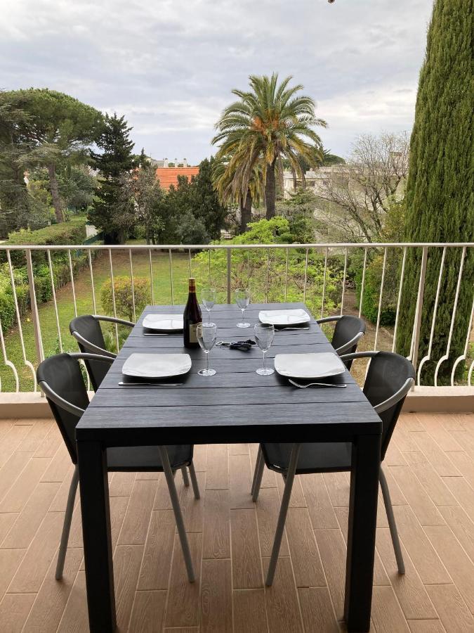 Les Palmiers Saint-Cyr-sur-Mer Exterior foto