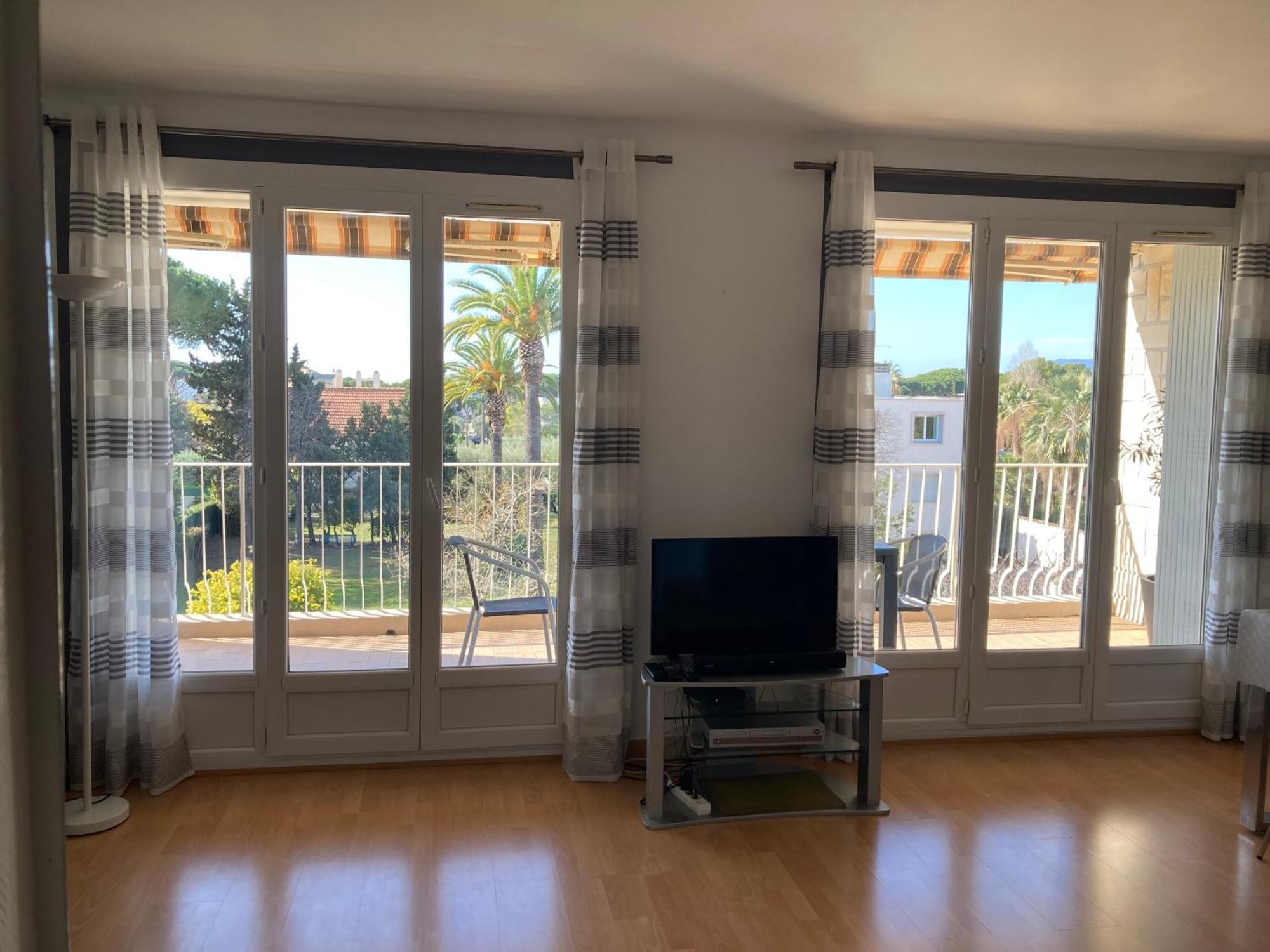 Les Palmiers Saint-Cyr-sur-Mer Exterior foto